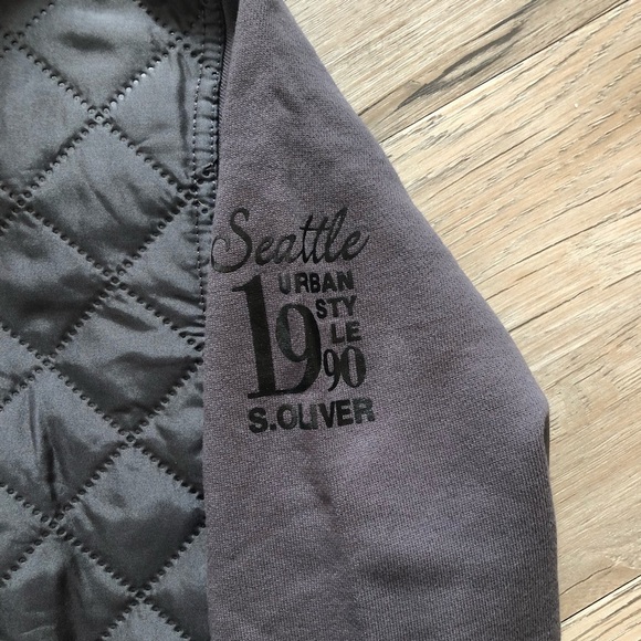 🥳HOST PICK. S.Oliver Boys Sweatshirt Style Jacket - Picture 3 of 6